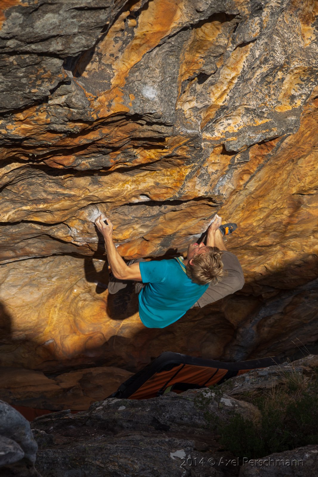 First Ascent: Axel Perschmann in "Northern Fire", V10