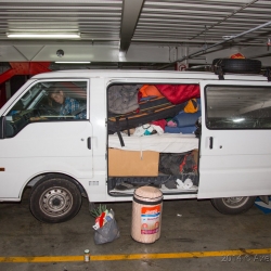 Die alte, OrangensaftgetrÃ¤nkte Matratze geht morgen zurÃ¼ck in