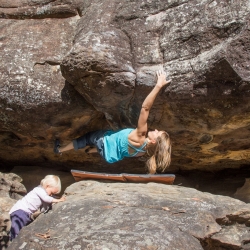 Katinka flashing "Crack Attack", V6