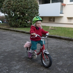 Finja kann Fahrrad fahren!