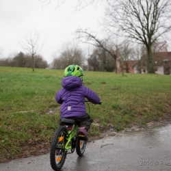 Finja kann Fahrrad fahren!