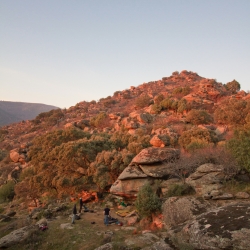 Vera Warmbrunn trying "El covacho gallego", fb7C+